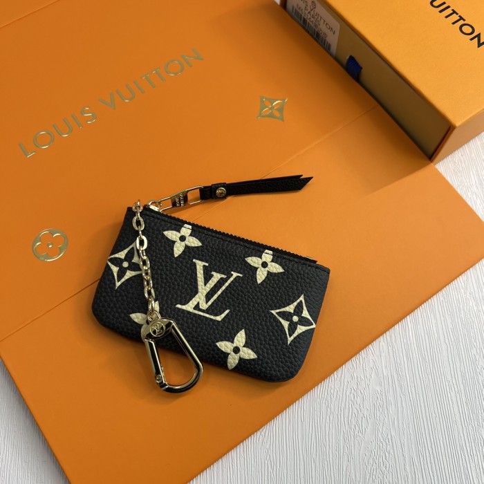 超奇跡の入荷☆ ルイヴィトン n級品 短財布