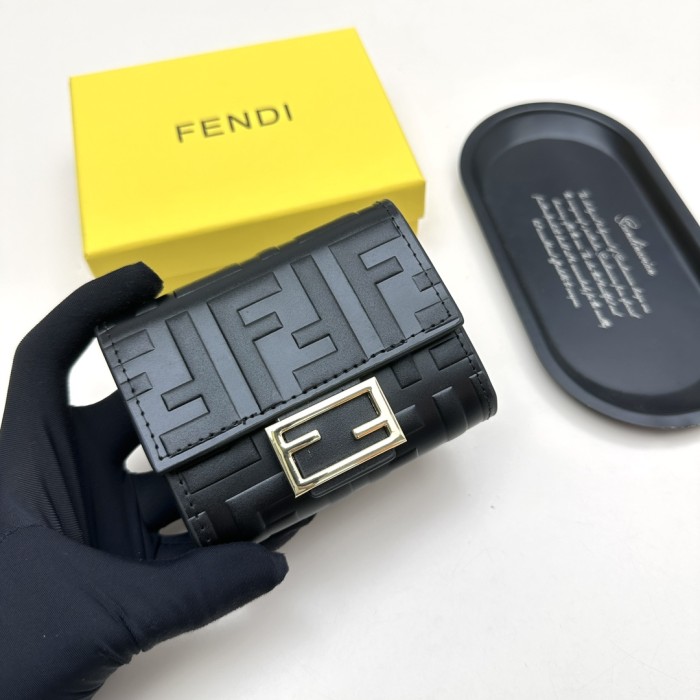 高品質 フェンディ激安通販 短財布