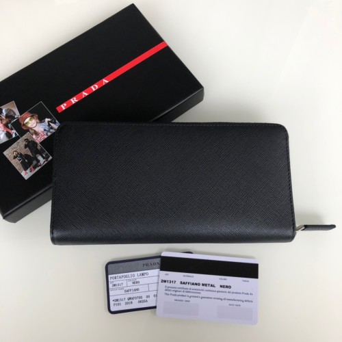 【話題商品！】プラダ 激安偽物 長財布