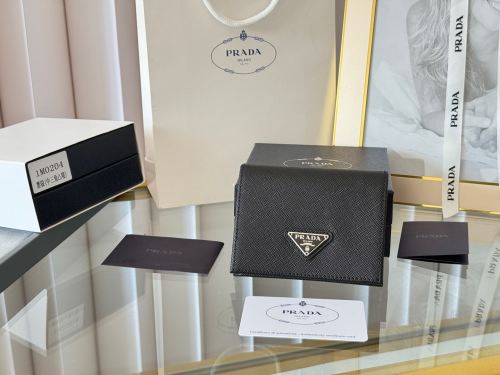 超奇跡の入荷☆ プラダ 激安通販 短財布