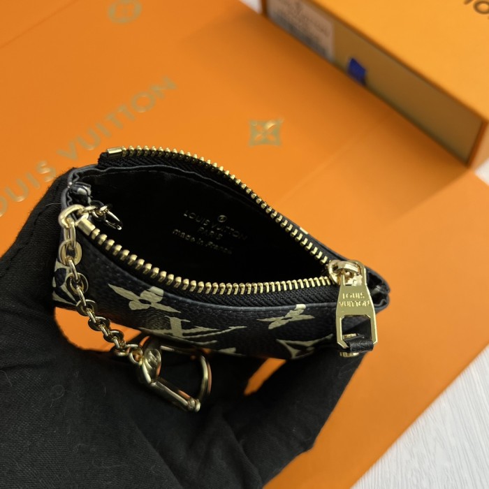 超奇跡の入荷☆ ルイヴィトン n級品 短財布