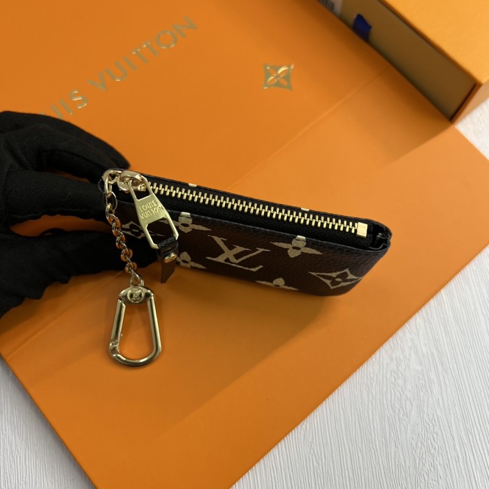 超奇跡の入荷☆ ルイヴィトン n級品 短財布