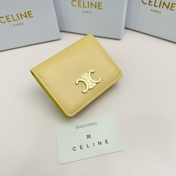 累積売上総額第１位！セリーヌ スーパーコピー 短財布