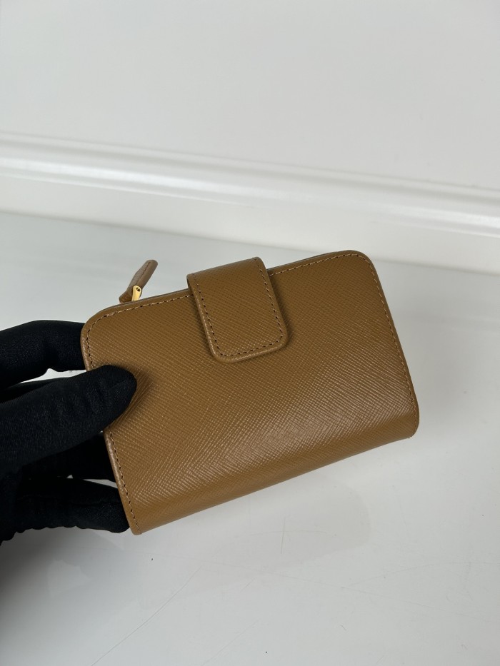 【話題商品！】プラダ コピーおすすめ 短財布