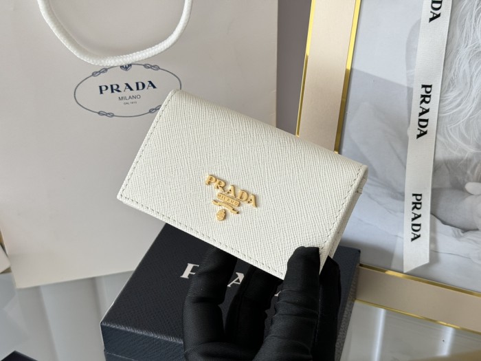 累積売上総額第１位！ プラダ スーパーコピー 短財布