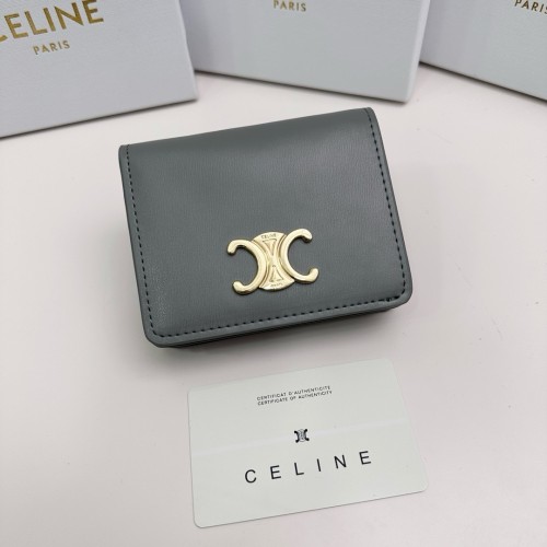 一目惚れ♪  セリーヌ n級品 短財布