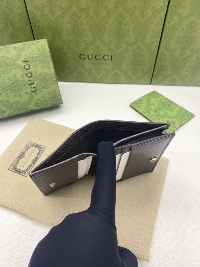 追跡付 グッチ 激安偽物 短財布
