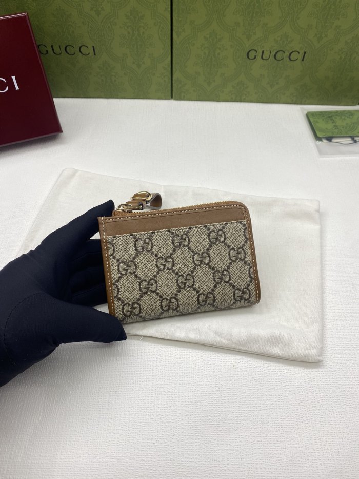 入手困難 グッチ n級品 短財布