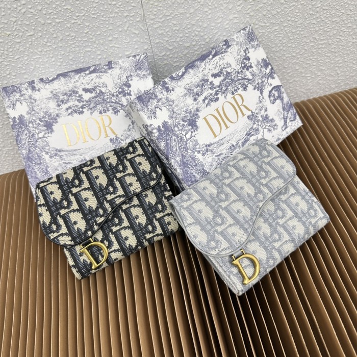 【限定】ディオール コピーおすすめ 短財布