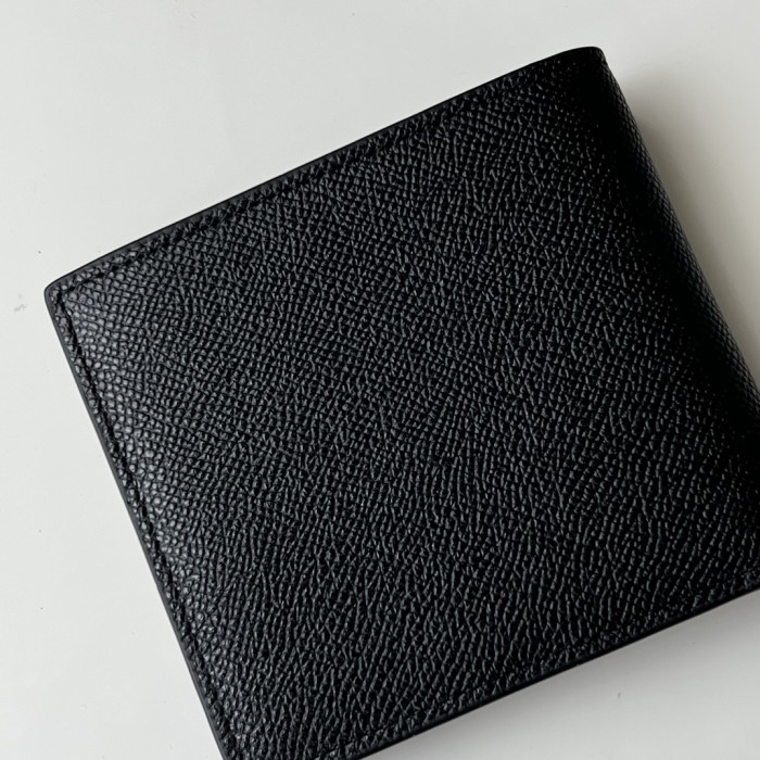 新作 バーバリー コピーおすすめ 短財布