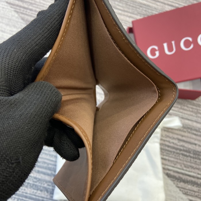 超話題! グッチ n級品 短財布