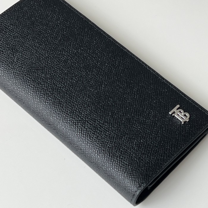 超奇跡の入荷☆ バーバリー 偽物通販 長財布