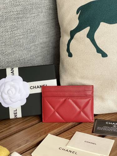 超奇跡の入荷☆ シャネル 激安偽物 短財布