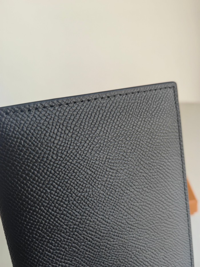 累積売上総額第１位！ バーバリー n級品 短財布