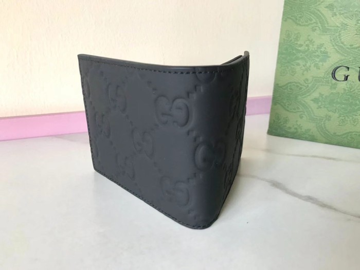 入手困難 グッチ コピー 短財布