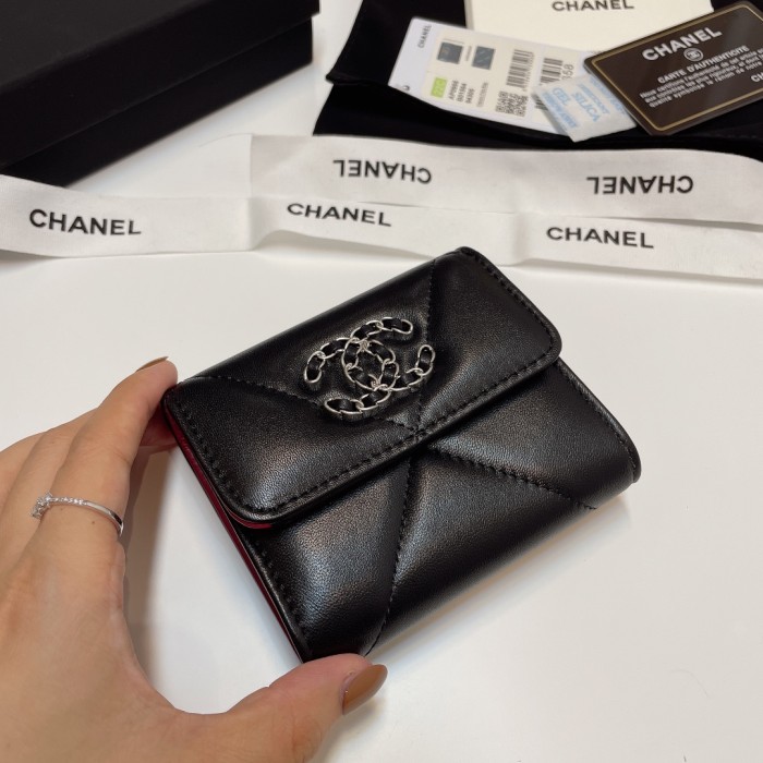 超奇跡の入荷☆ シャネル n級品 長財布