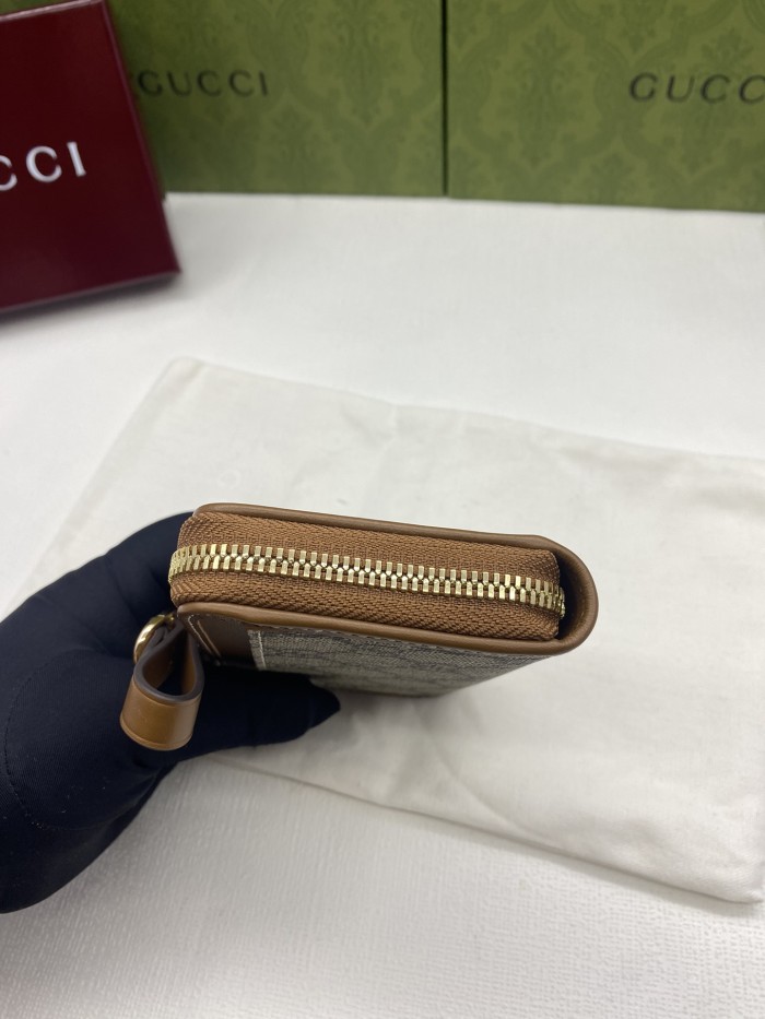 入手困難 グッチ n級品 短財布