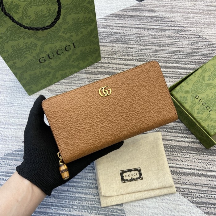 超奇跡の入荷☆ グッチ コピーおすすめ 長財布