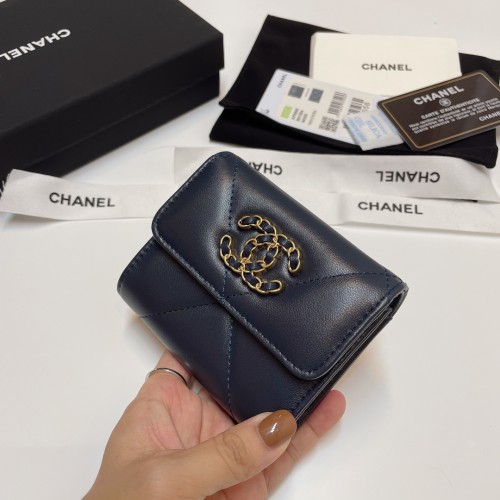 累積売上総額第１位！シャネル コピーおすすめ 短財布