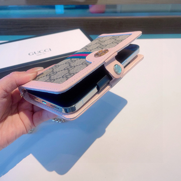 使い勝手良し グッチ スーパーコピー は汎用モデルの斜め掛けカバーを押し