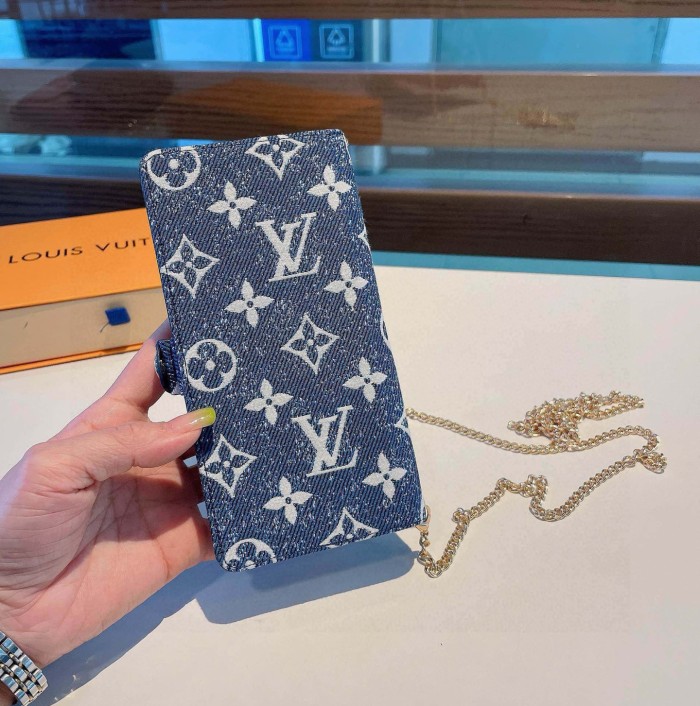 超話題! ルイヴィトン 激安偽物 LV刺繍携帯バッグ