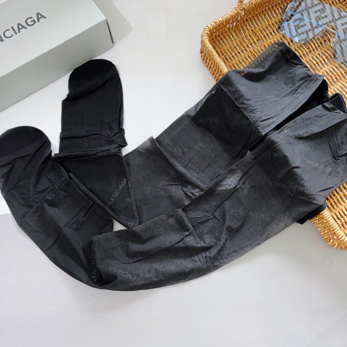 大人気 バレンシアガ n級品 定番のアルファベットパンティーストッキング