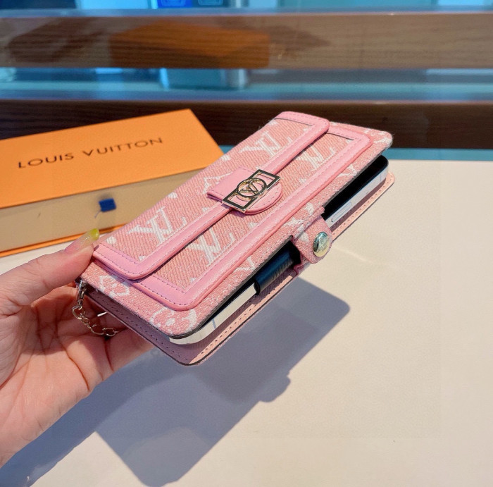 入手困難 ルイヴィトン n級品 LV刺繍携帯バッグ