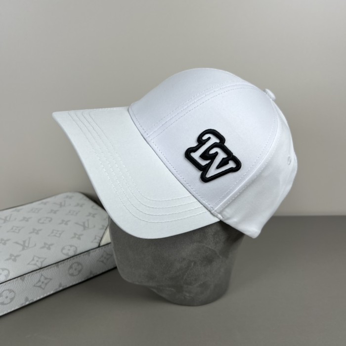 日本未入荷 ルイヴィトン n級品 の野球帽
