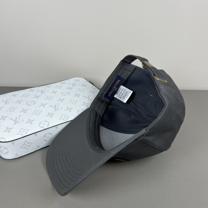 日本未入荷 ルイヴィトン コピー LouisVuittonの野球帽