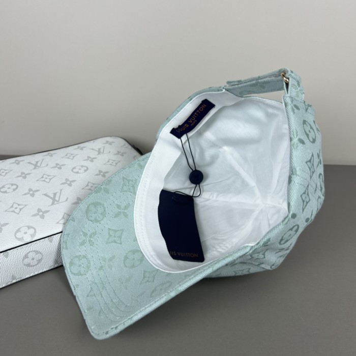 追跡付 ルイヴィトン n級品 LouisVuittonの野球帽