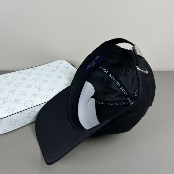 【話題商品！】 ルイヴィトン 激安偽物 の野球帽