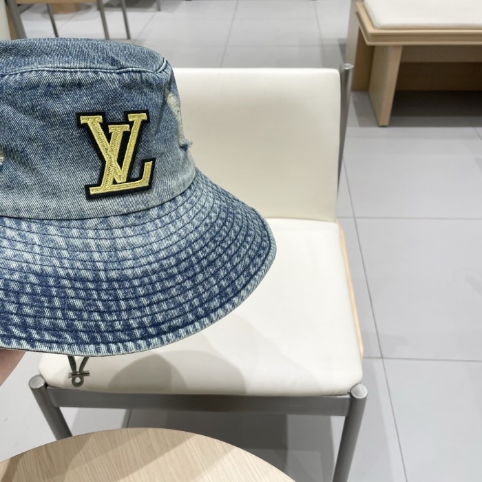 高品質  ルイヴィトン コピーおすすめ 復古破洞登山帽子女性春夏釣り日除け韓国版個性的な百合漁師帽