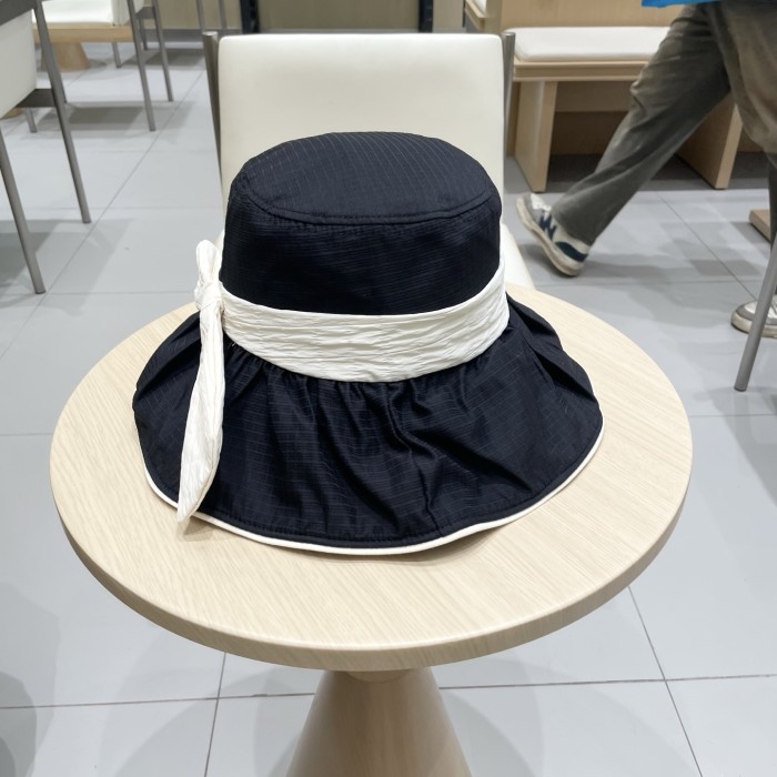 一目惚れ♪  ルイヴィトン スーパーコピー LouisVuitton春夏の日焼け止めリボンパッチワーク漁師帽