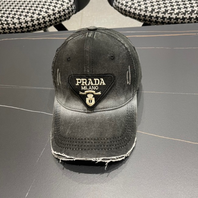日本未入荷 プラダ コピーおすすめ の定番三角ロゴ野球帽