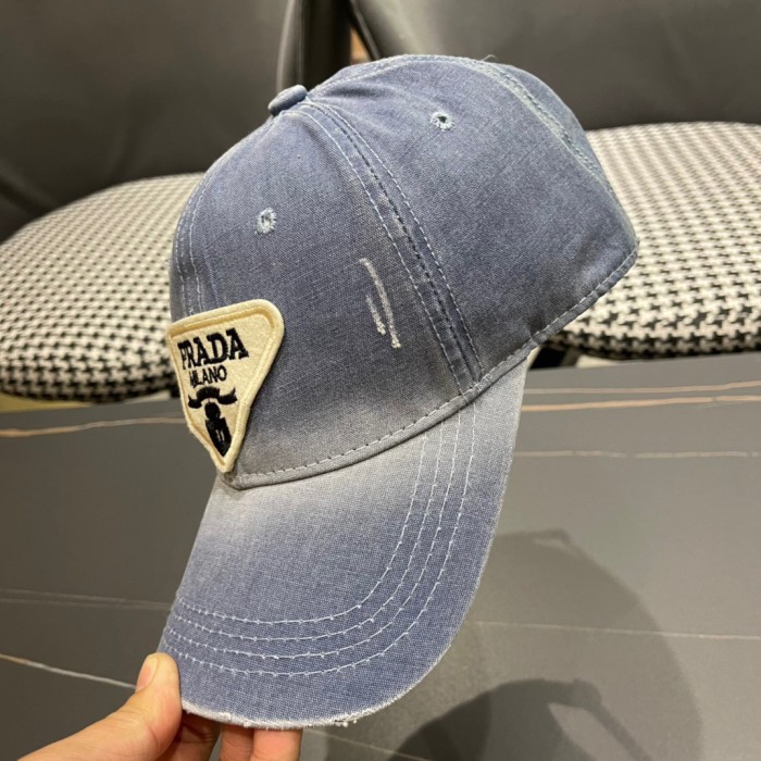 【話題商品！】プラダ 偽物通販  の定番三角ロゴ野球帽