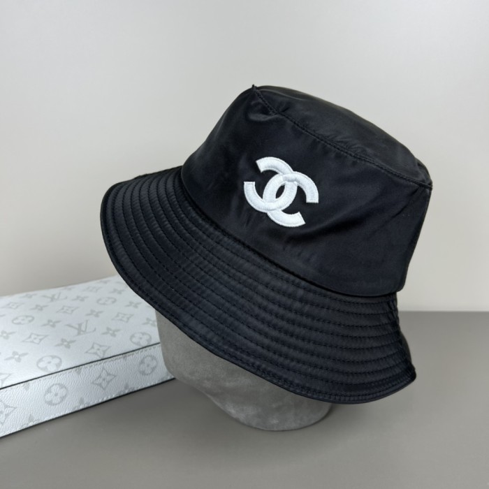 超奇跡の入荷☆ シャネル コピーおすすめ 新製品の香りはクラシックでシンプル