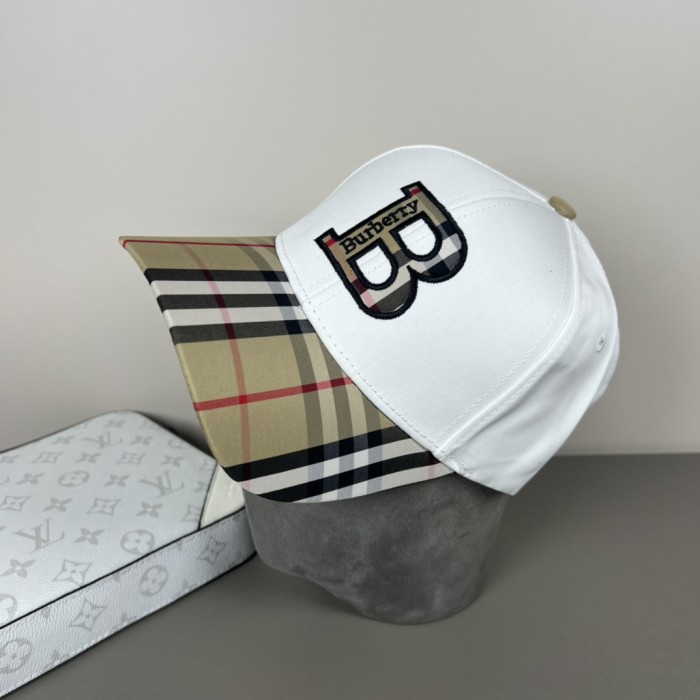 稀少 バーバリー 偽物通販 Burberryの2025ss野球帽