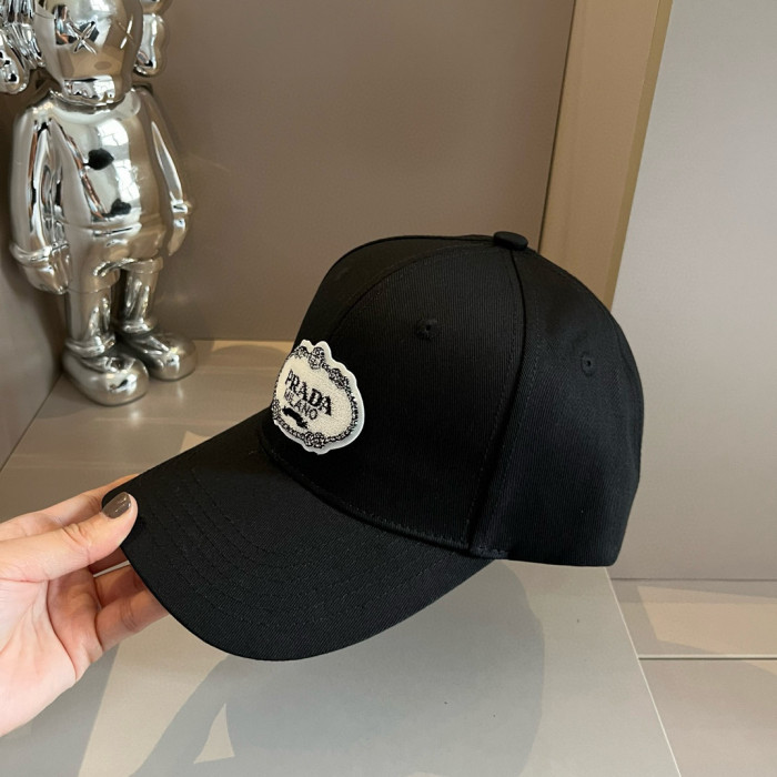 日本未入荷 プラダ 激安通販 PRADA ハンチングキャップ