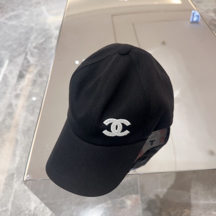 【話題商品！】シャネル コピーおすすめ Chanelの2025新型シンプル風シリーズ野球帽