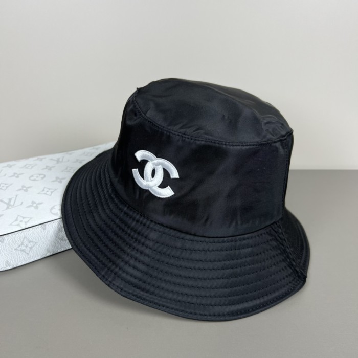 超奇跡の入荷☆ シャネル コピーおすすめ 新製品の香りはクラシックでシンプル