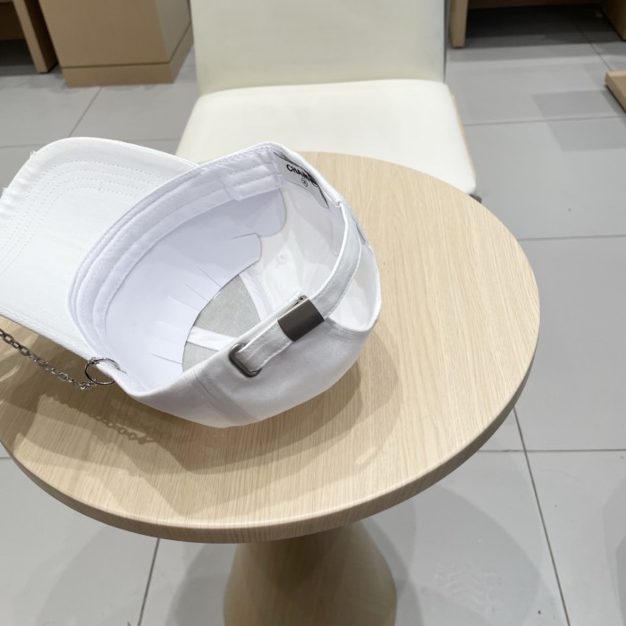 【話題商品！】シャネル n級品 Chanelチェーン本野球帽