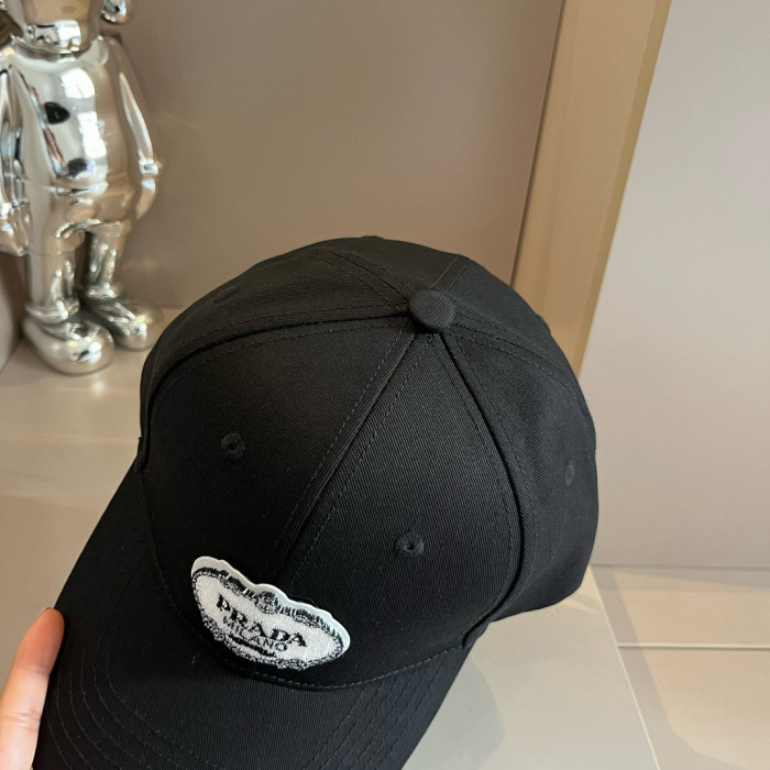 日本未入荷 プラダ 激安通販 PRADA ハンチングキャップ