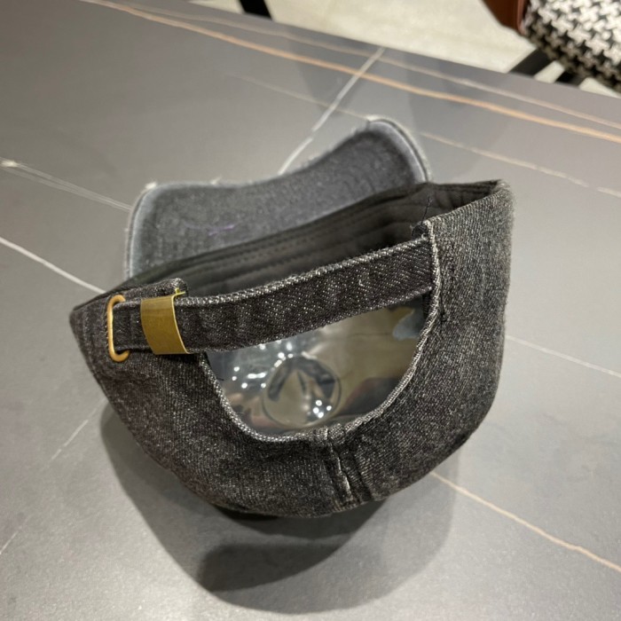 【限定】プラダ 激安通販  PRADAのカウボーイキャップ