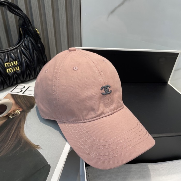 追跡付 シャネル コピーおすすめ Chanelロゴ入りシンプル刺繍野球帽
