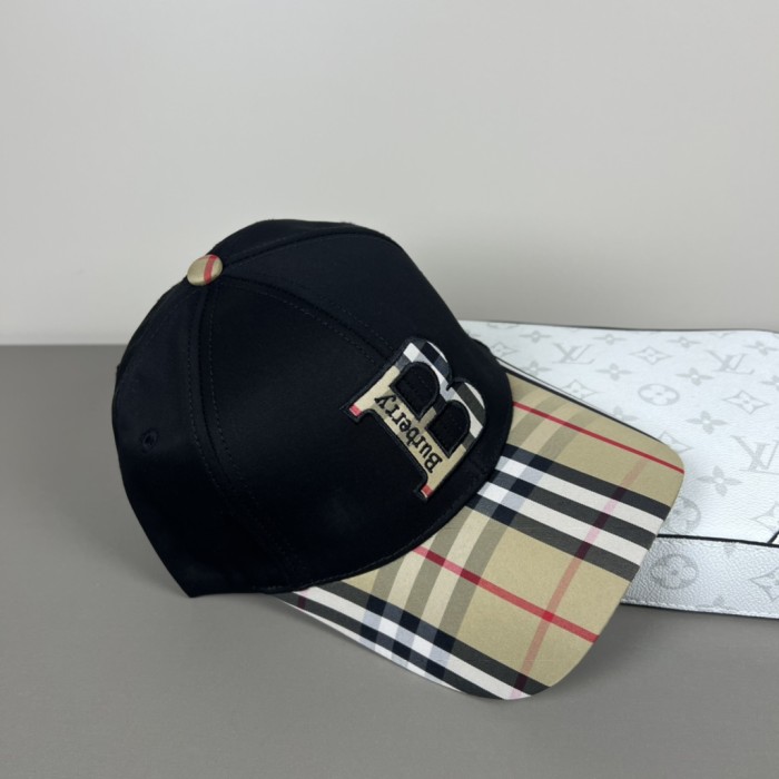 日本未入荷 バーバリー コピー Burberryの2025ss野球帽