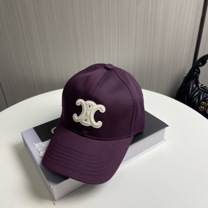 入手困難 セリーヌ 偽物通販 最新の野球帽