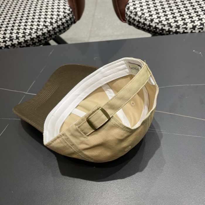 超奇跡の入荷☆ モンクレール n級品 春の新カラーを組み合わせた個性的な野球帽