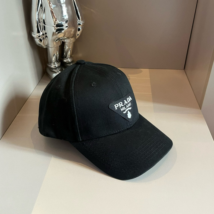 【話題商品！】プラダ コピー PRADA ハンチングキャップ