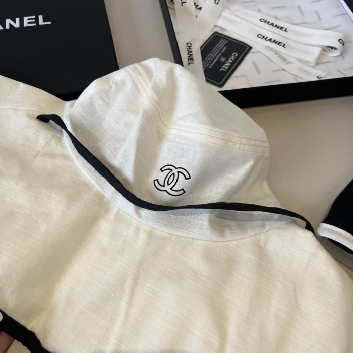 入手困難 シャネル 激安偽物 Chanelのつばの大きい漁師帽