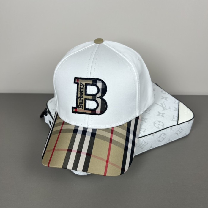 稀少 バーバリー 偽物通販 Burberryの2025ss野球帽